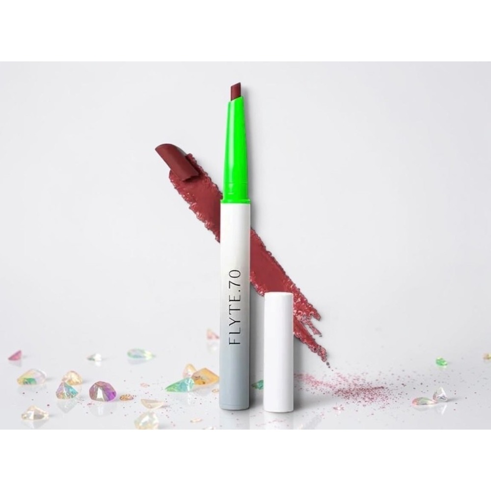 FLYTE.70 - Chiseled Lip Shaper - Shade: Sabotage - *NIB*